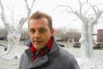 air gets into everything even nothing, Ugo Rondinone